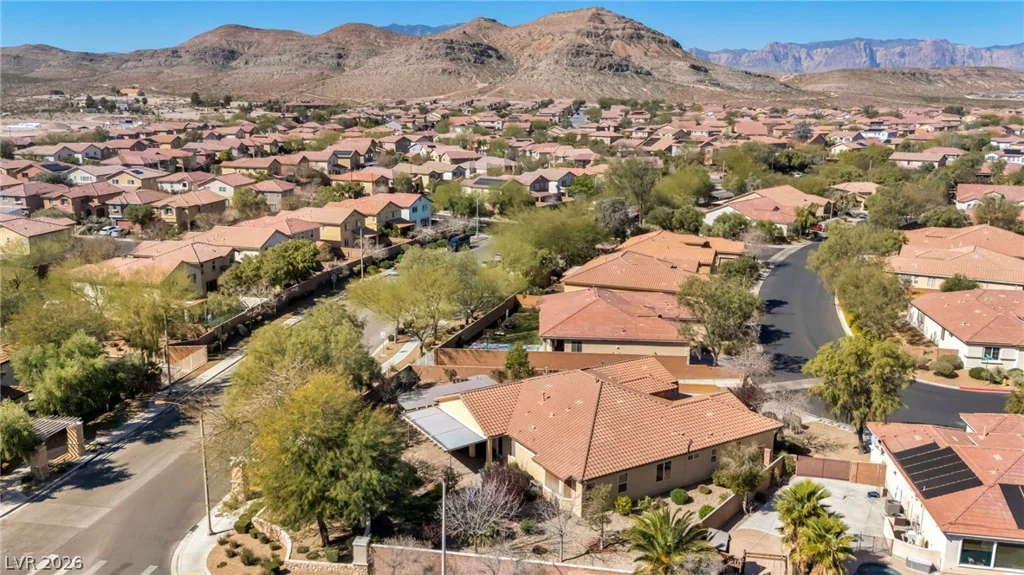 10372 Hawks Wing, Las Vegas, NV 89178