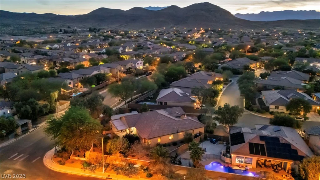 10372 Hawks Wing, Las Vegas, NV 89178