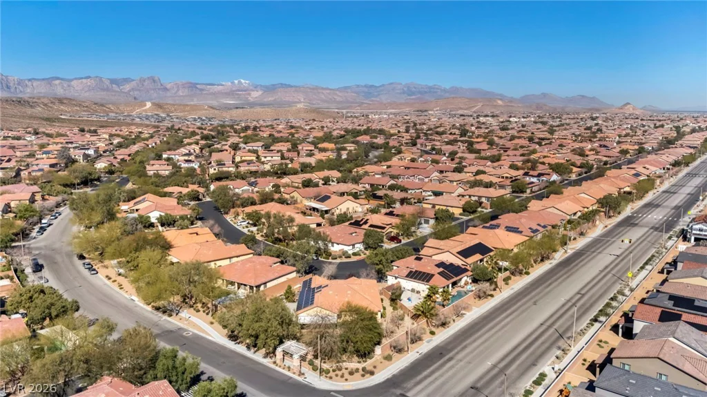 10372 Hawks Wing, Las Vegas, NV 89178