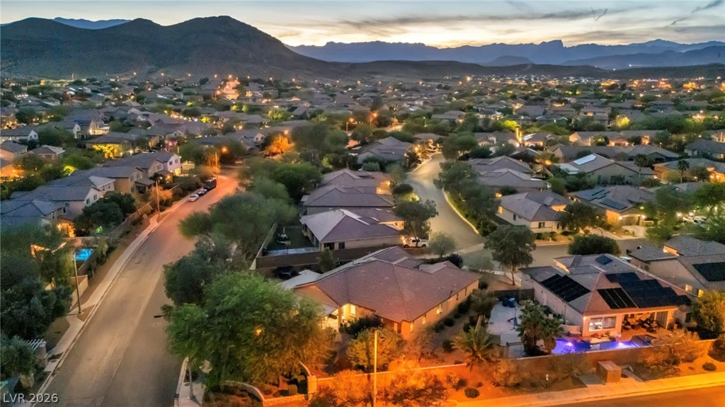 10372 Hawks Wing, Las Vegas, NV 89178