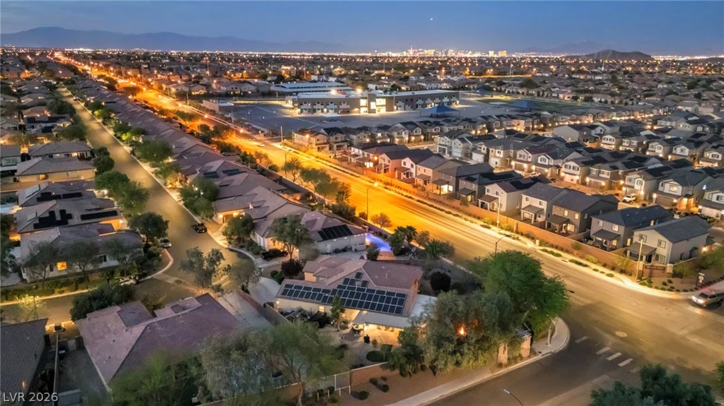 10372 Hawks Wing, Las Vegas, NV 89178