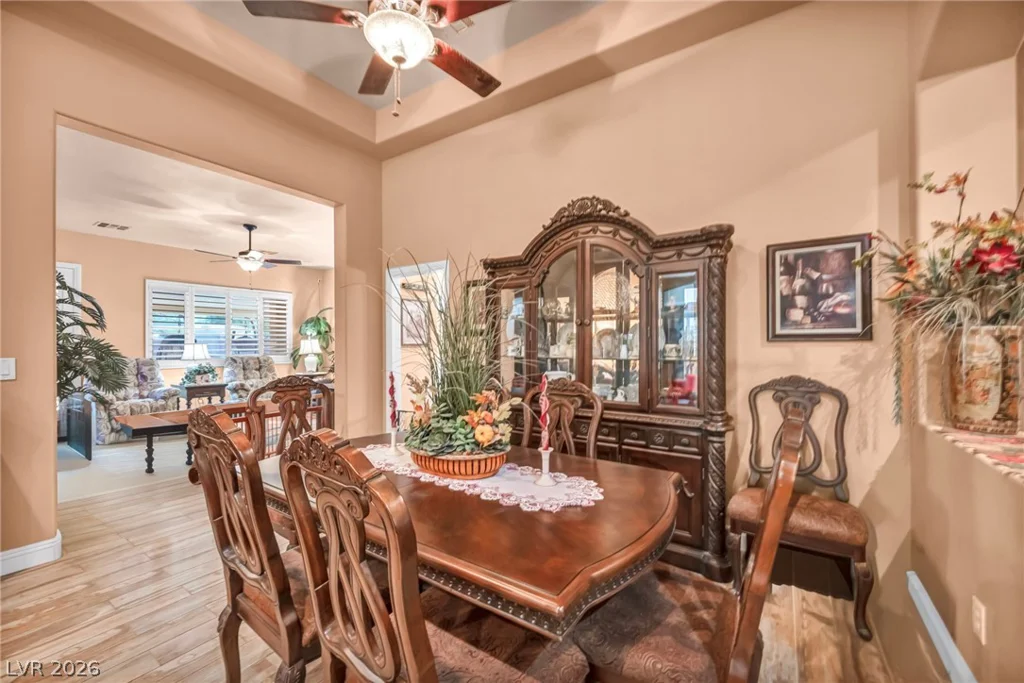 10372 Hawks Wing, Las Vegas, NV 89178