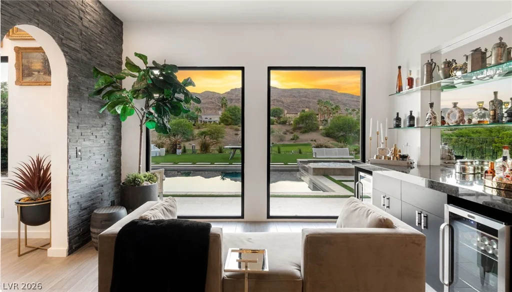 2747 Turtle Head Peak, Las Vegas, NV 89135