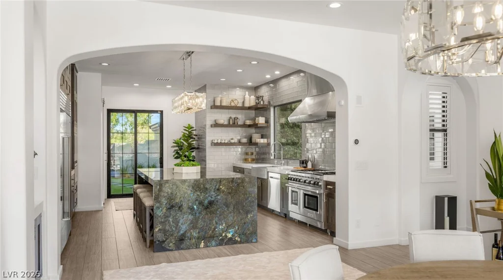 2747 Turtle Head Peak, Las Vegas, NV 89135