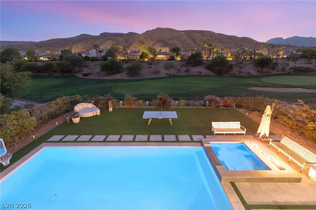 2747 Turtle Head Peak, Las Vegas, NV 89135