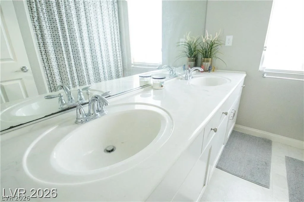 8525 Silver Coast, Las Vegas, NV 89139