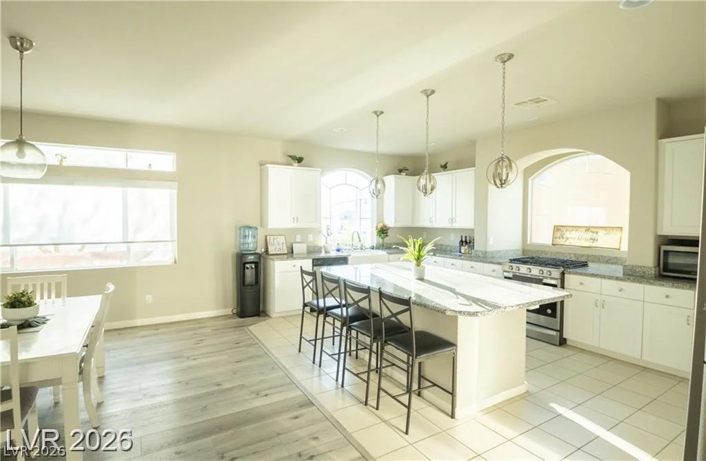 8525 Silver Coast, Las Vegas, NV 89139