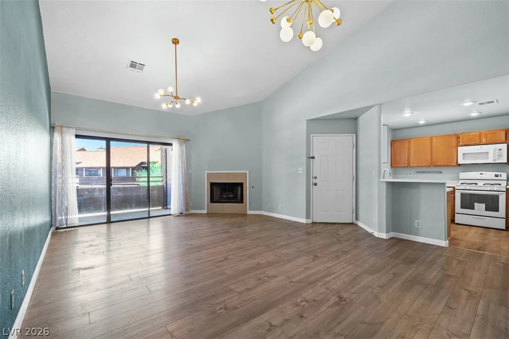 5066 Rainbow, Las Vegas, NV 89118