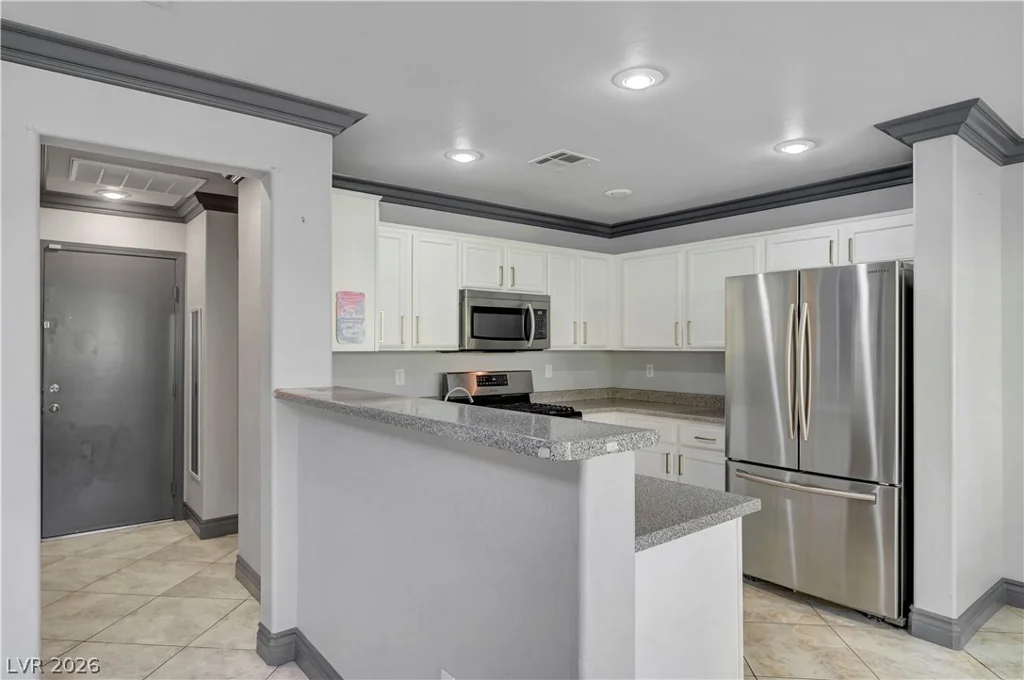 7297 Powers, Las Vegas, NV 89148