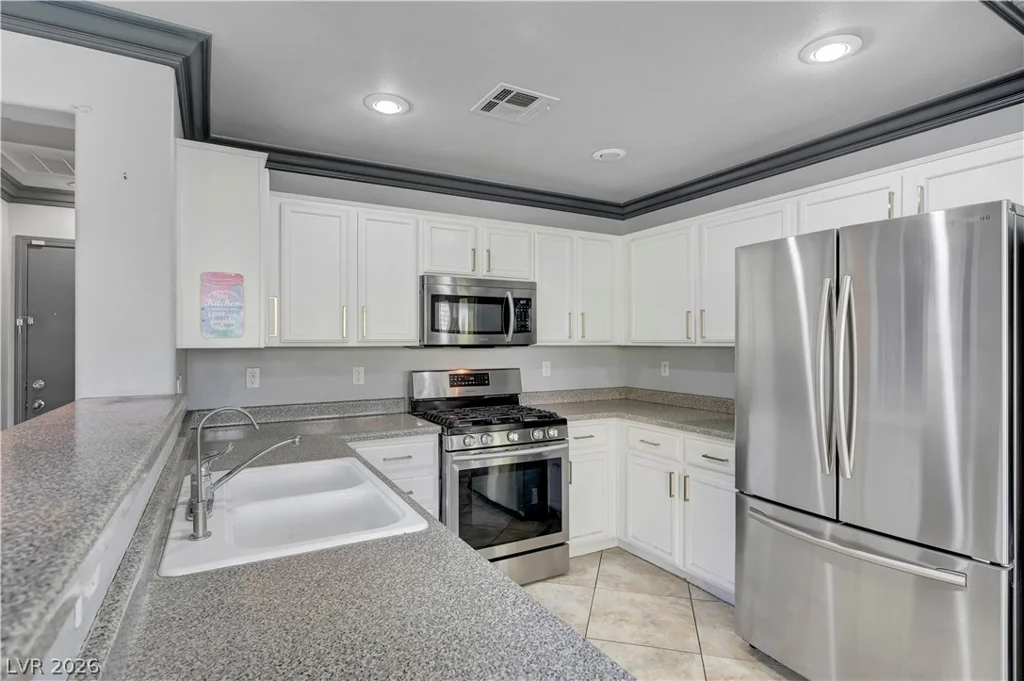 7297 Powers, Las Vegas, NV 89148