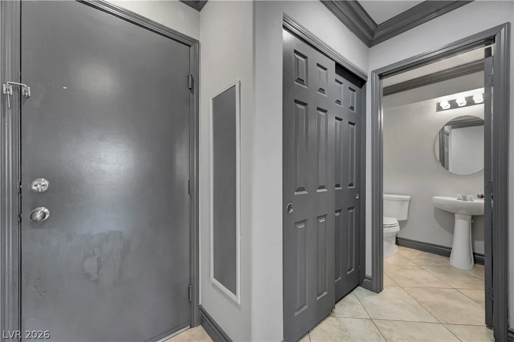 7297 Powers, Las Vegas, NV 89148
