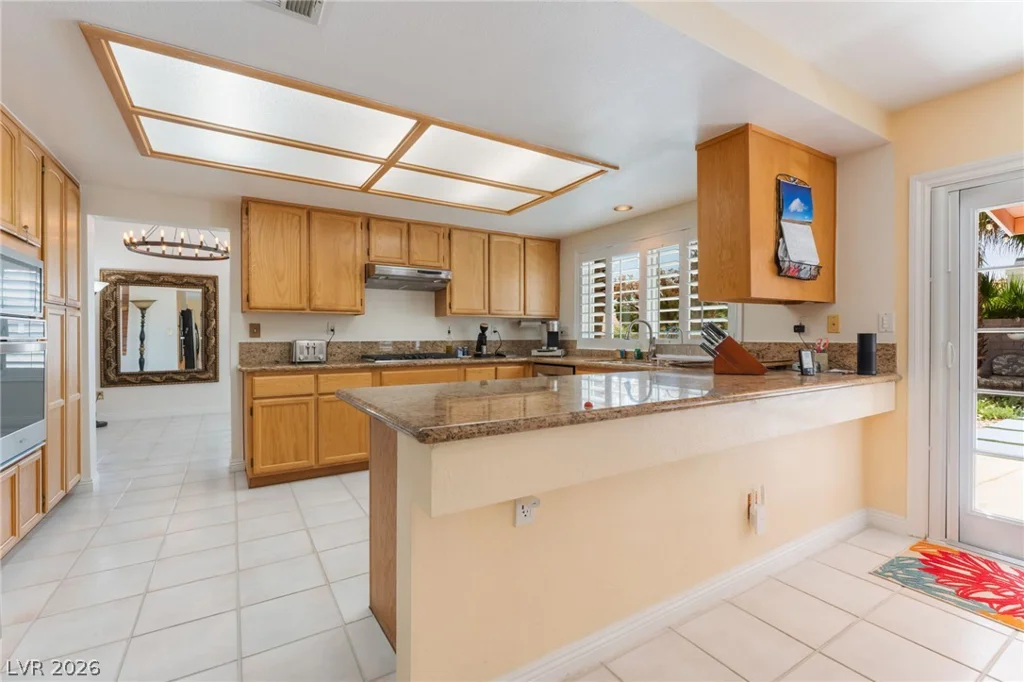 911 Nawkee, North Las Vegas, NV 89031