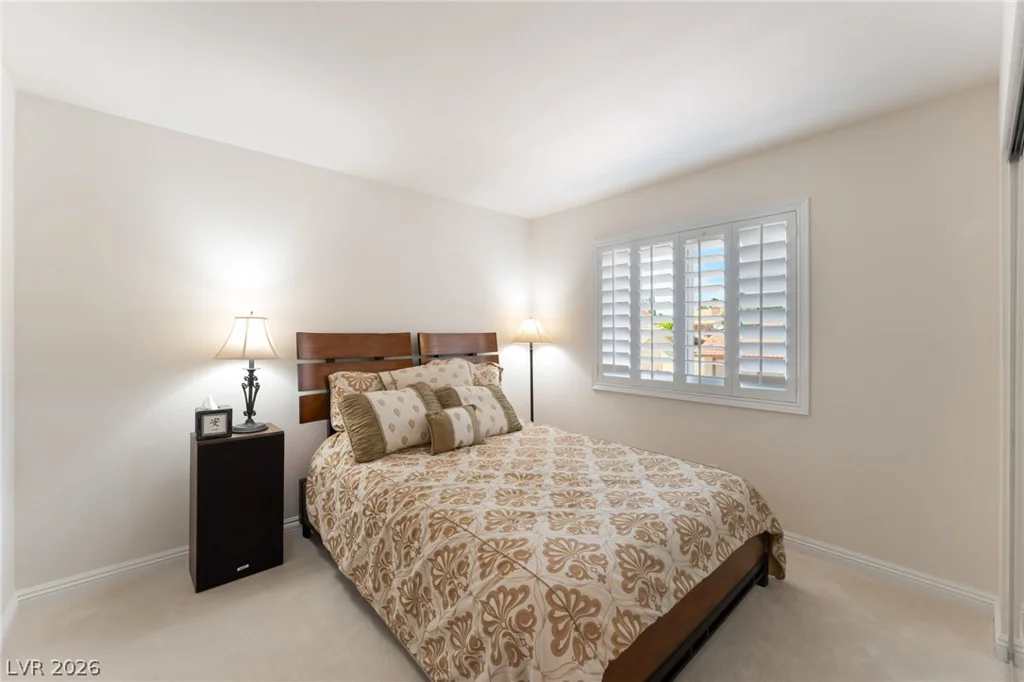 911 Nawkee, North Las Vegas, NV 89031