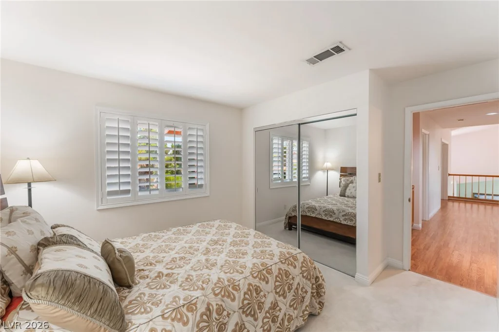 911 Nawkee, North Las Vegas, NV 89031