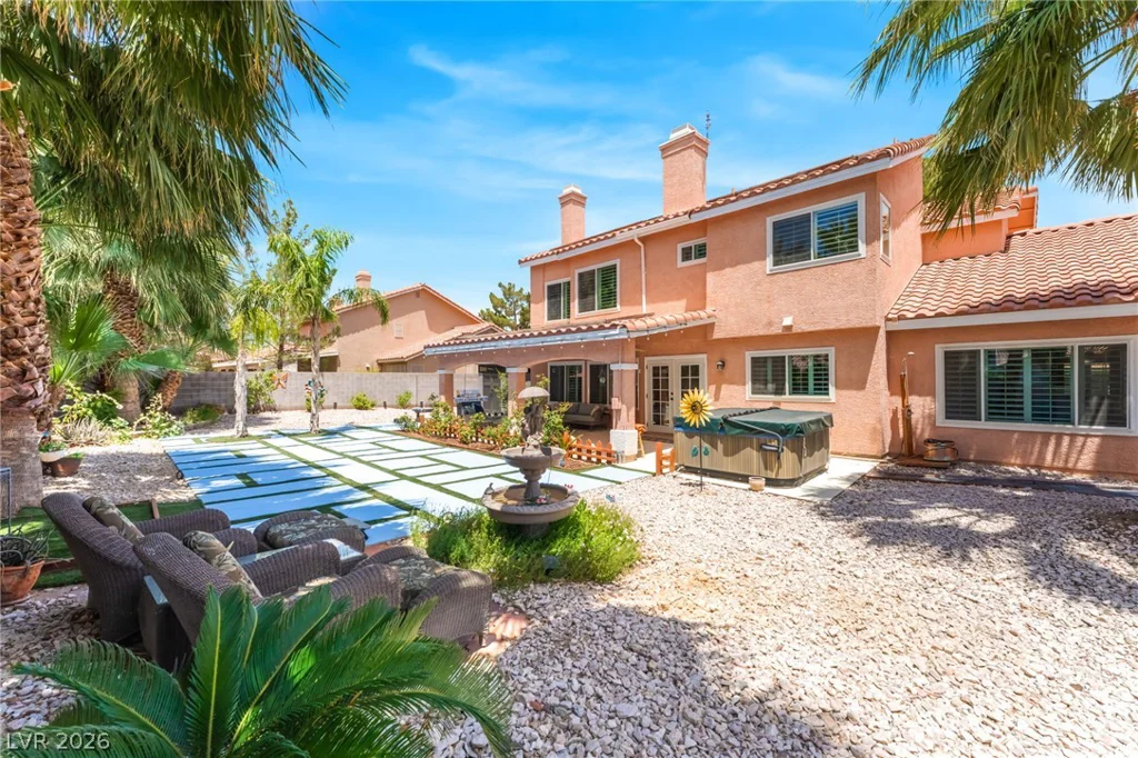 911 Nawkee, North Las Vegas, NV 89031