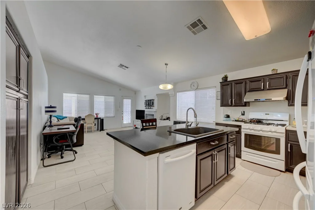 3671 Spring Shower, Las Vegas, NV 89147