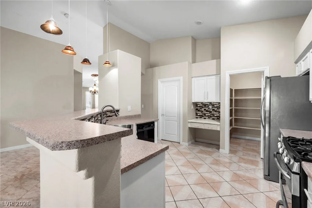 6612 Ringbill, North Las Vegas, NV 89084