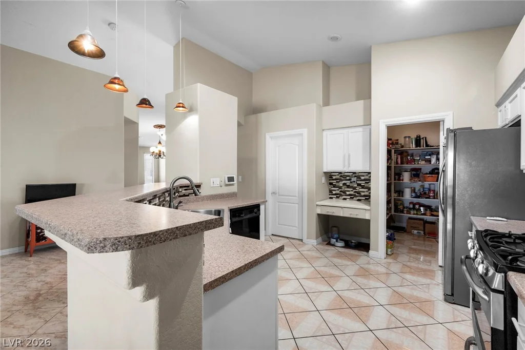 6612 Ringbill, North Las Vegas, NV 89084