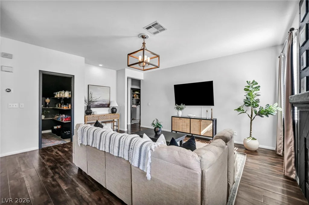 5516 Green Willow, Las Vegas, NV 89130