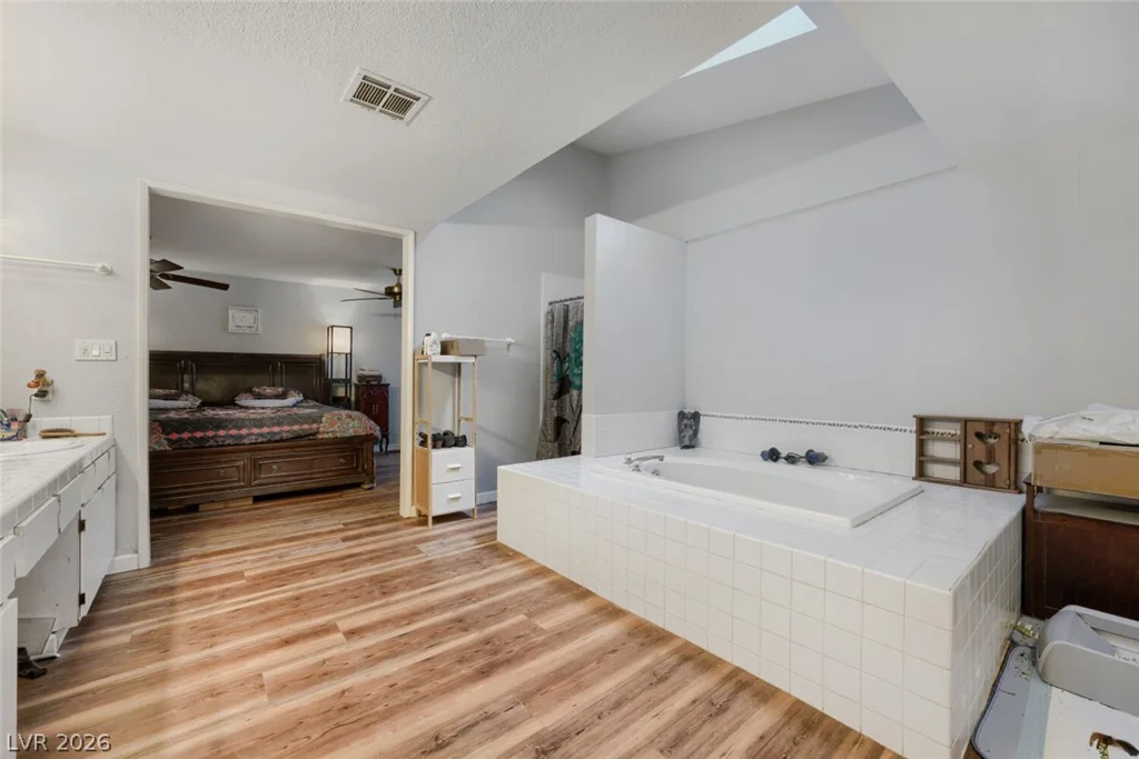 7119 Montcliff, Las Vegas, NV 89147