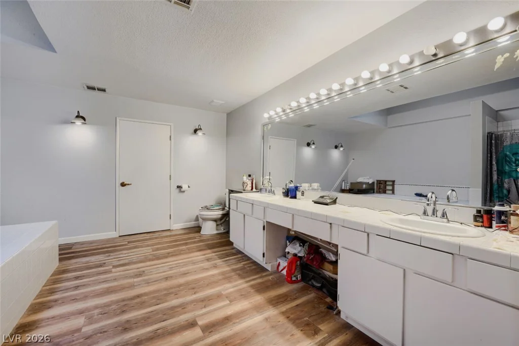 7119 Montcliff, Las Vegas, NV 89147
