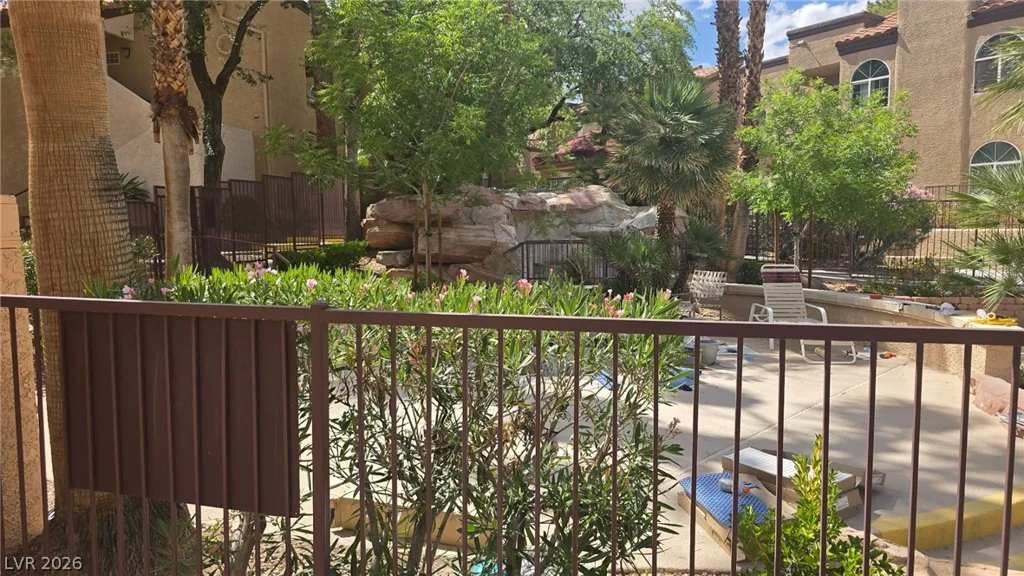 9325 Desert Inn, Las Vegas, NV 89117