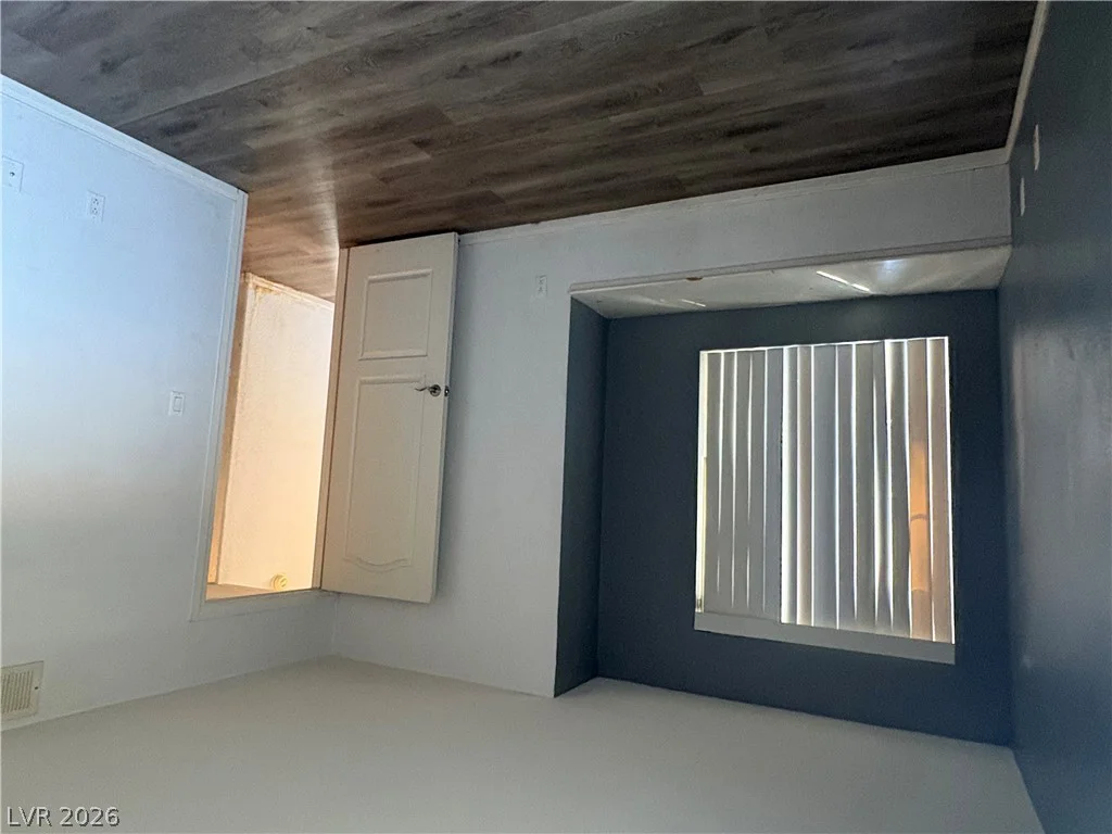 9325 Desert Inn, Las Vegas, NV 89117