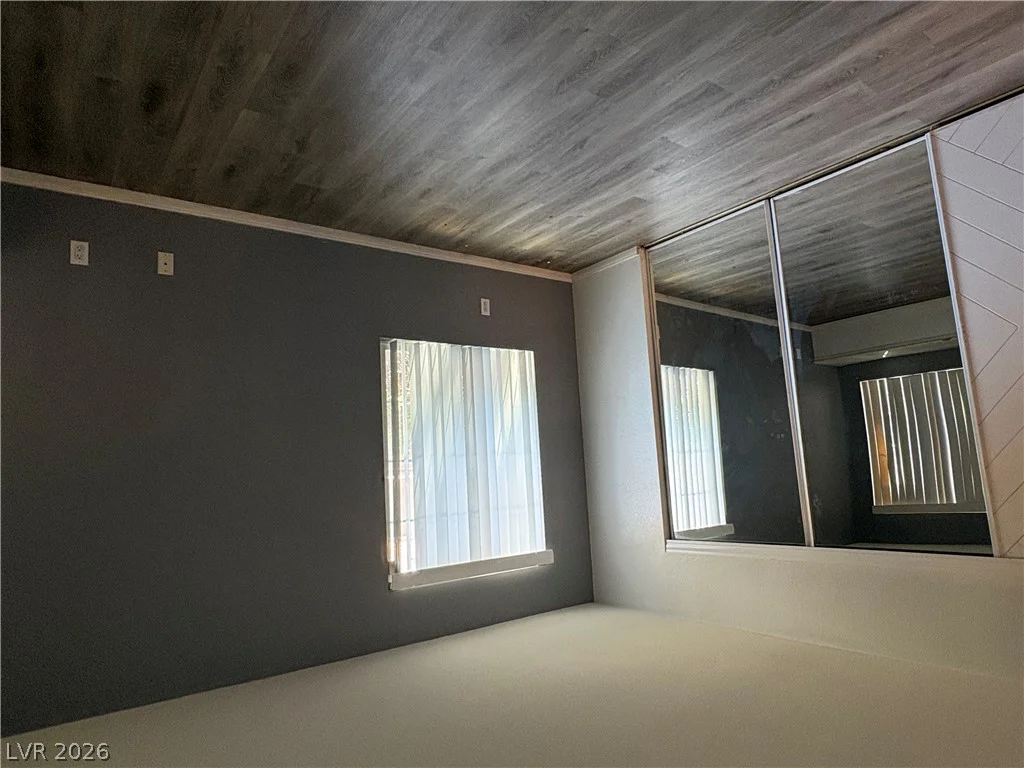 9325 Desert Inn, Las Vegas, NV 89117