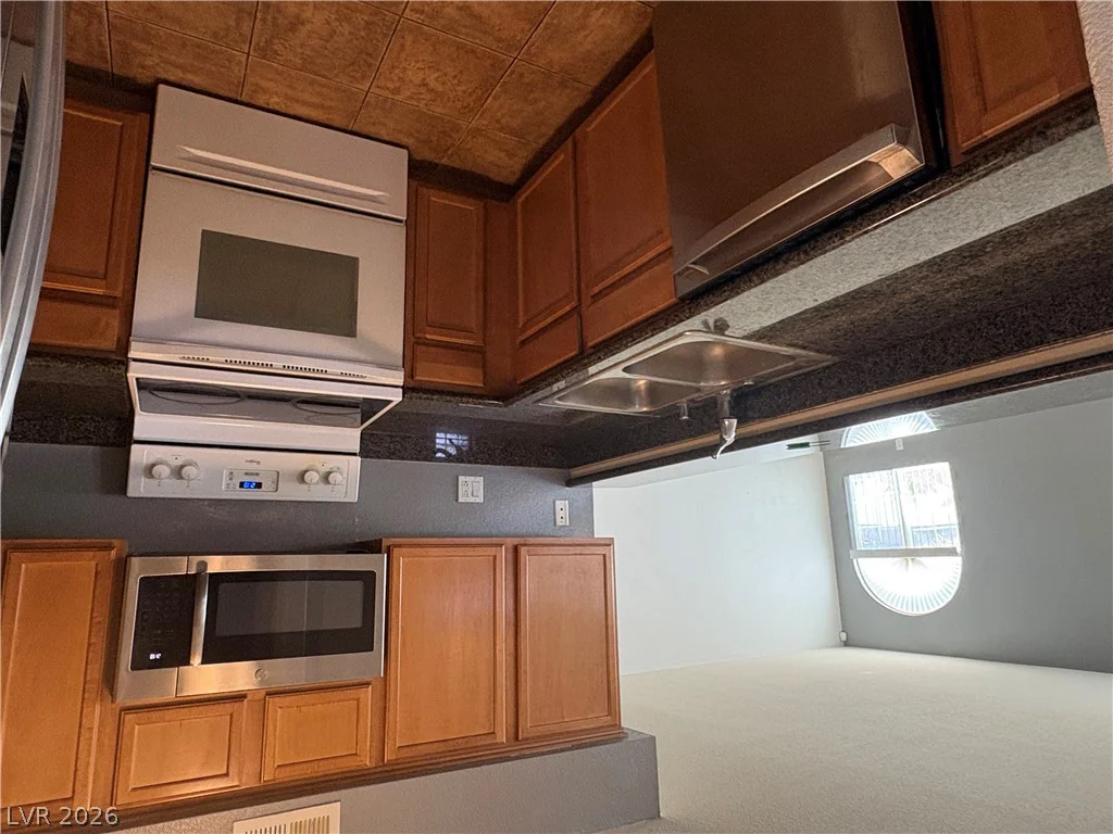 9325 Desert Inn, Las Vegas, NV 89117