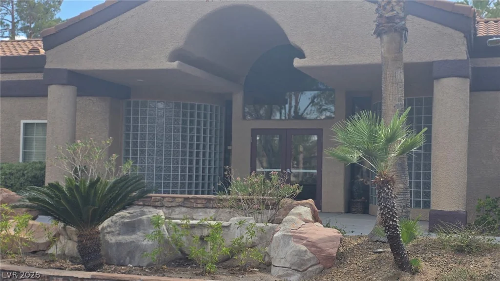 9325 Desert Inn, Las Vegas, NV 89117