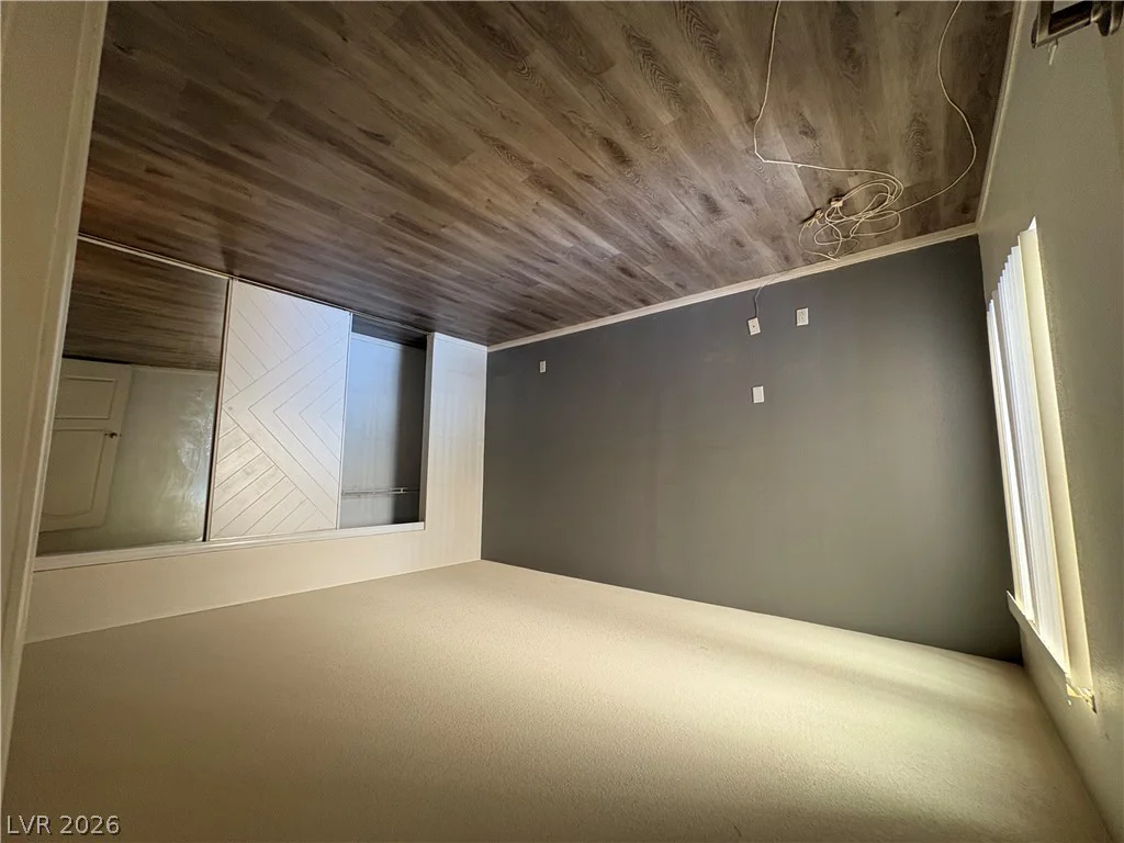 9325 Desert Inn, Las Vegas, NV 89117