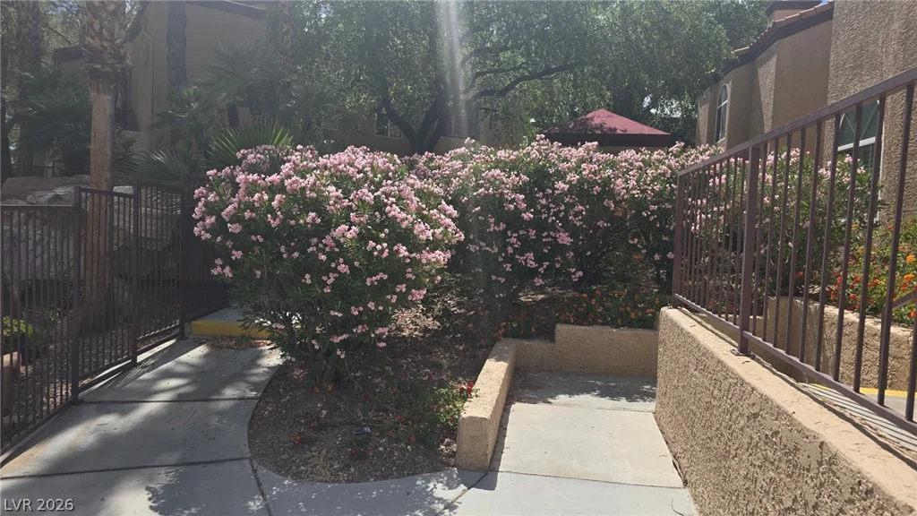 9325 Desert Inn, Las Vegas, NV 89117