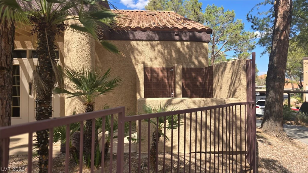 9325 Desert Inn, Las Vegas, NV 89117