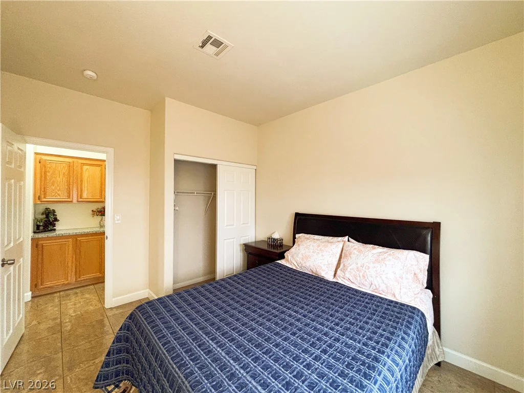 7971 Blue Brook, Las Vegas, NV 89147