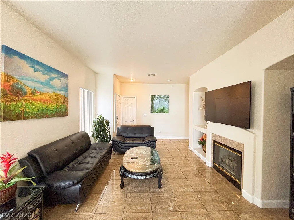 7971 Blue Brook, Las Vegas, NV 89147