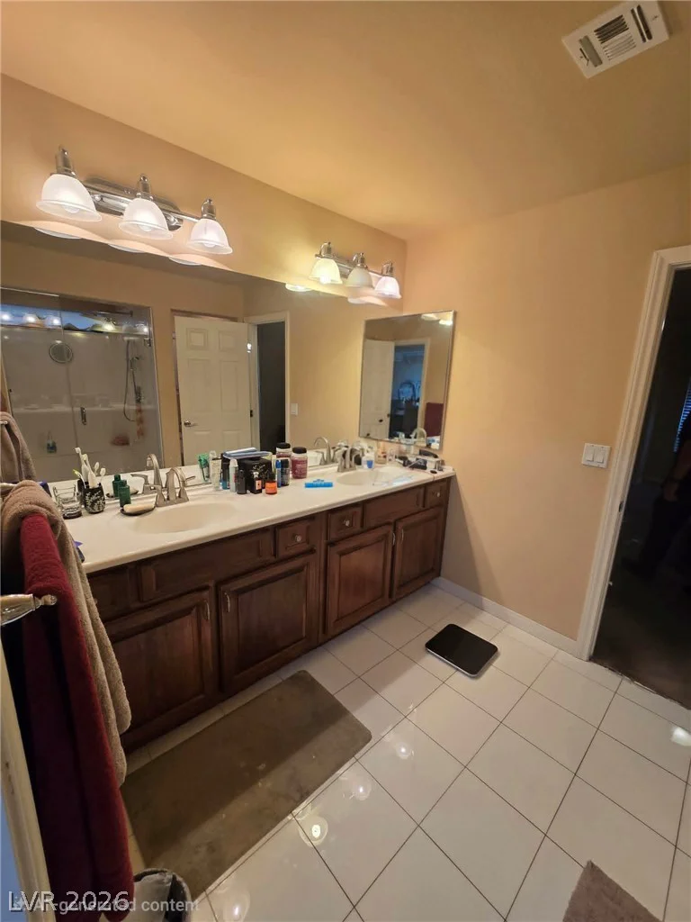 8451 Blackstone Ridge, Las Vegas, NV 89139