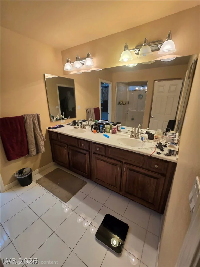 8451 Blackstone Ridge, Las Vegas, NV 89139