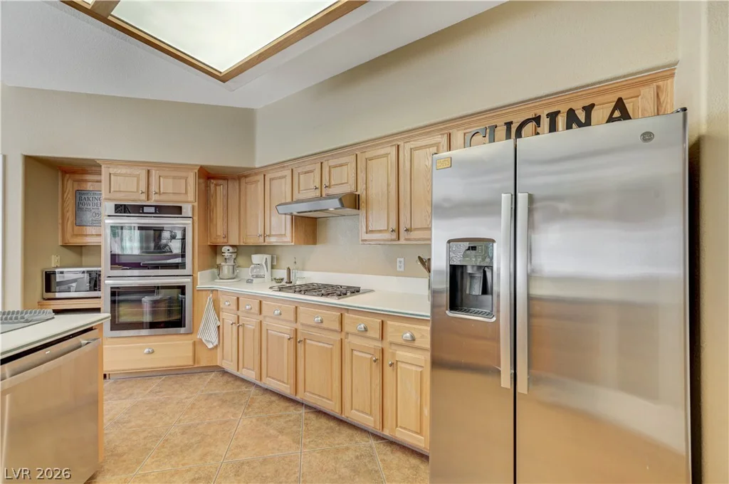 8429 Bay Point, Las Vegas, NV 89128
