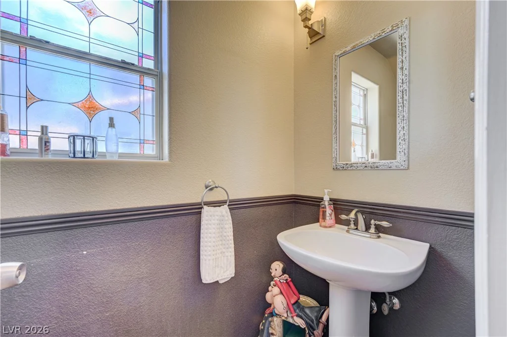 8429 Bay Point, Las Vegas, NV 89128