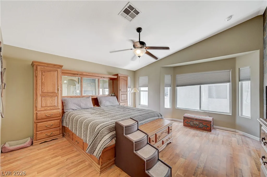 8429 Bay Point, Las Vegas, NV 89128