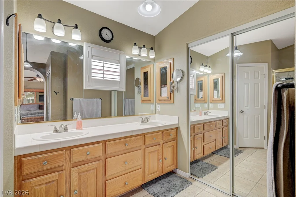 8429 Bay Point, Las Vegas, NV 89128