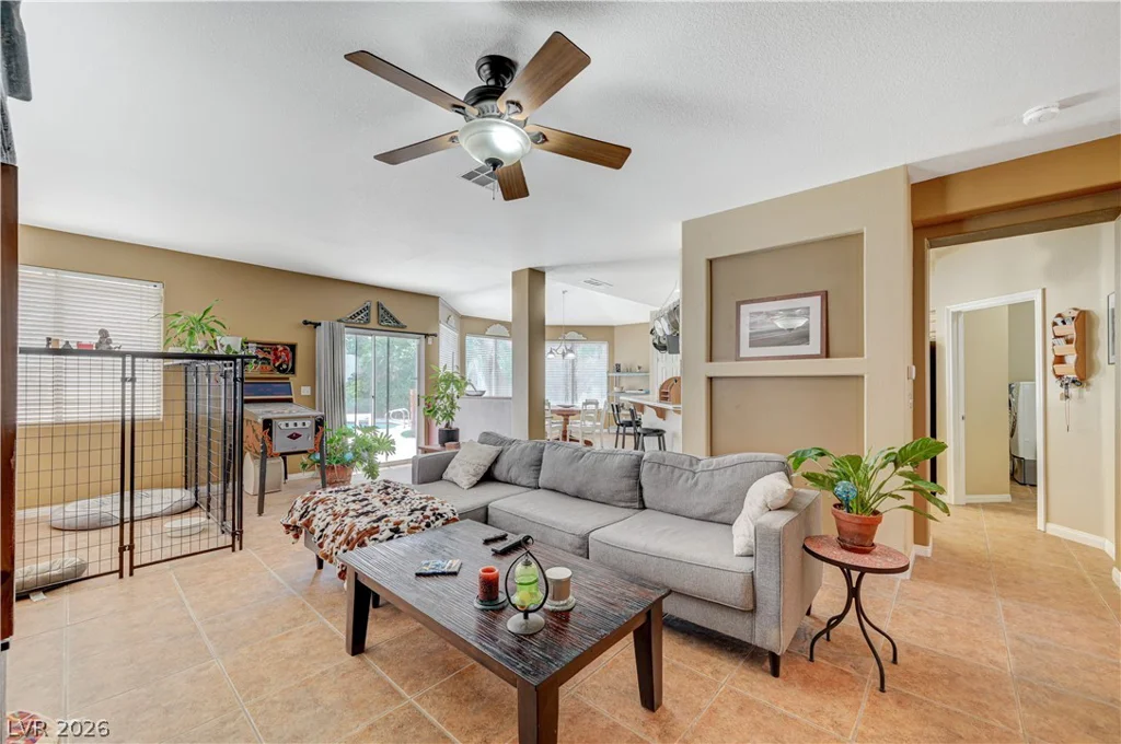 8429 Bay Point, Las Vegas, NV 89128