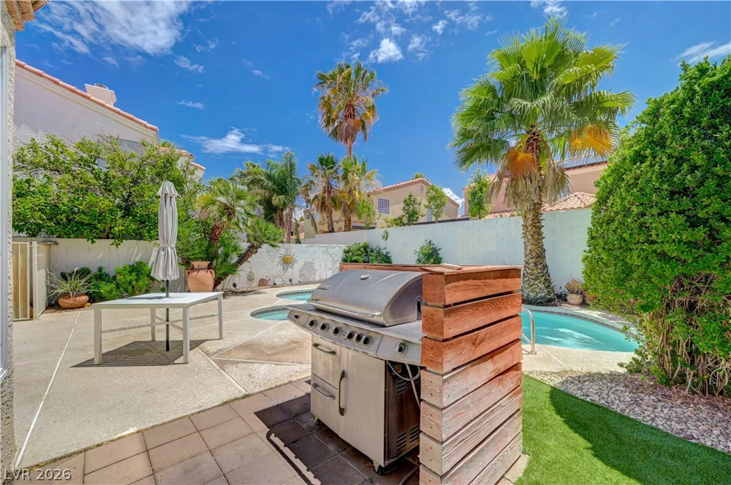 8429 Bay Point, Las Vegas, NV 89128