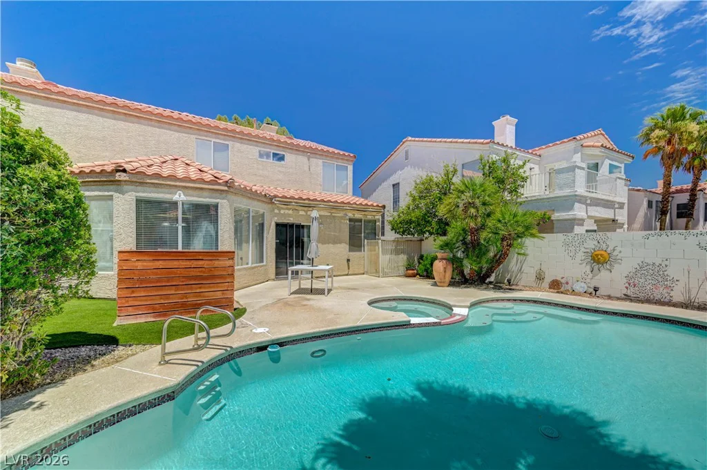 8429 Bay Point, Las Vegas, NV 89128