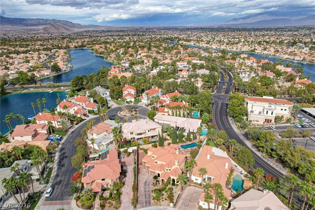 8429 Bay Point, Las Vegas, NV 89128