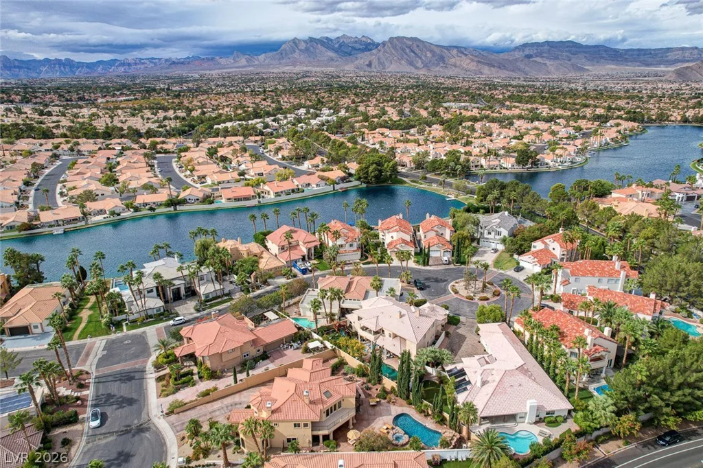 8429 Bay Point, Las Vegas, NV 89128