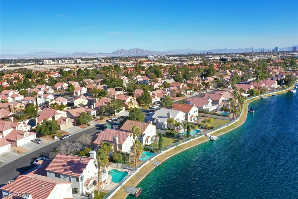 8429 Bay Point, Las Vegas, NV 89128