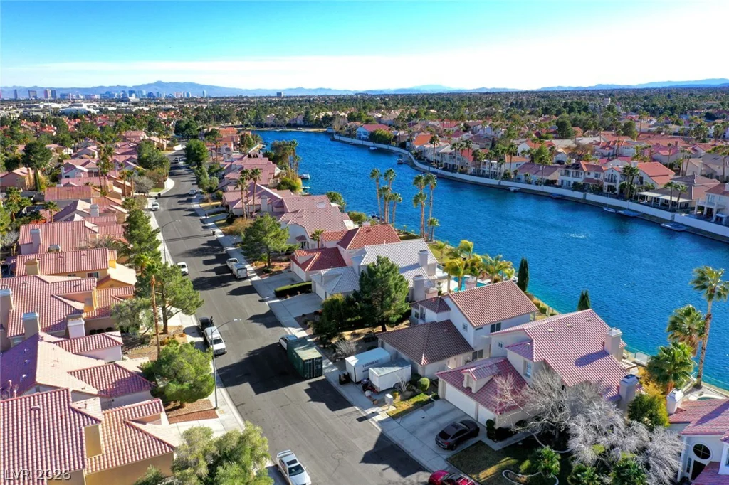 8429 Bay Point, Las Vegas, NV 89128