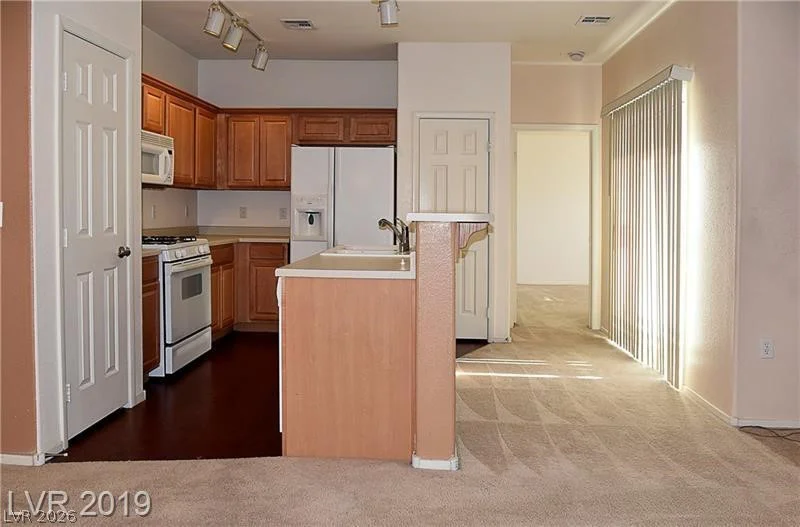 6324 Desert Leaf, North Las Vegas, NV 89081
