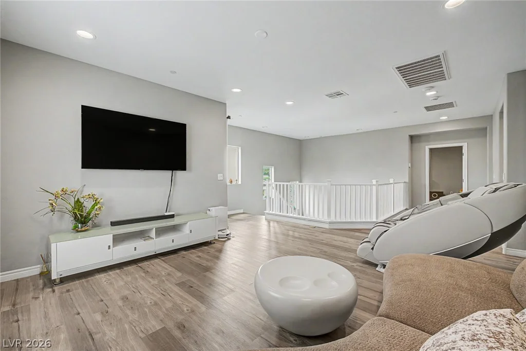 995 Cedar Cliff, Henderson, NV 89002